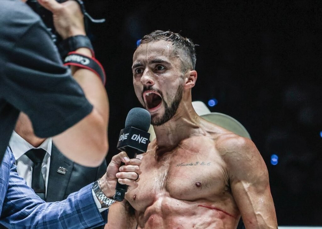 Jake Peacock [photo credit: @jake_leestriking Instagram]