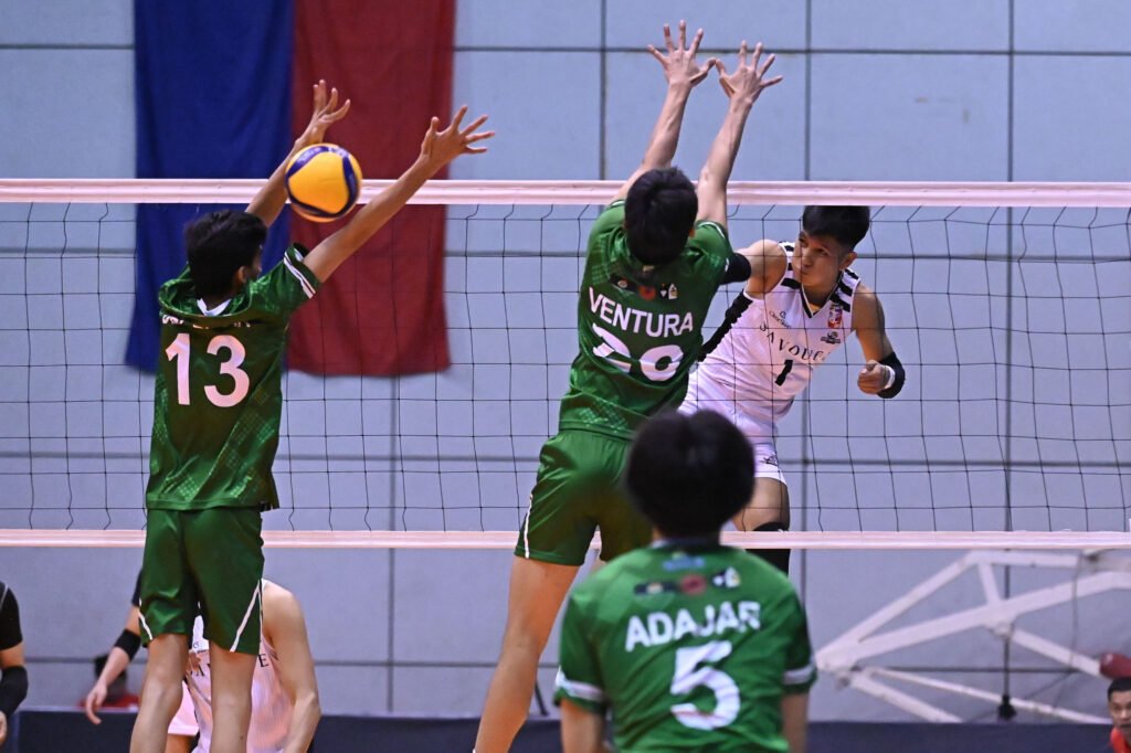Savouge Spin Doctors secure their spot in the semifinals with a dominant victory over the EcoOil La Salle Green Oilers [Spikers' Turf images]