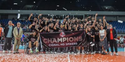 The Cignal HD Spikers celebrate their eighth Spikers’ Turf championship after a hard-fought victory over the Criss Cross King Crunchers. [Spikers' Turf photo]