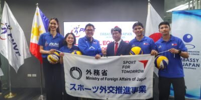 FIVB Executive Vice President and AVC and AVC president Ramon “Tats” Suzara and Japan Minister and Consul General Takahiro Hanada with Alas Pilipinas members Thea Gagate, Dawn Catindig, Vince Lorenzo and EJ Casaña.