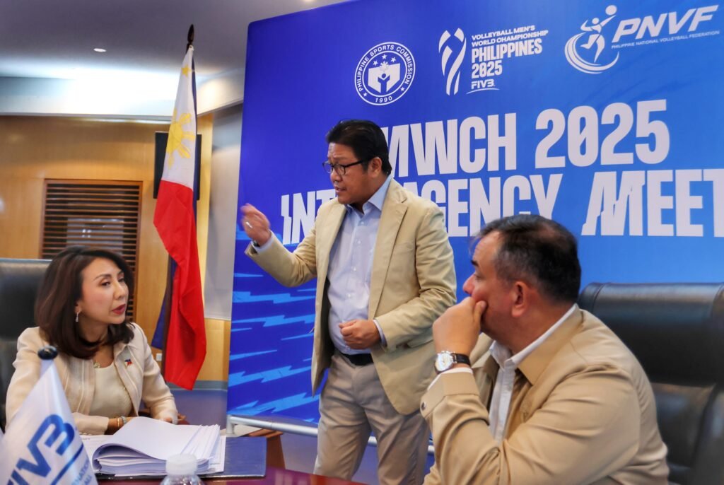 PNVF President Ramon “Tats” Suzara (standing) discusses with of Tourism Secretary Christina Frasco (left) and PSC chairman Richard Bachmann.