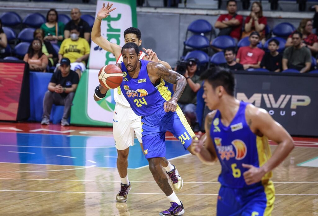 Rondae Hollis-Jefferson explodes for 42 points, leading TNT past Rain or Shine to clinch a Finals berth. [PBA Images]