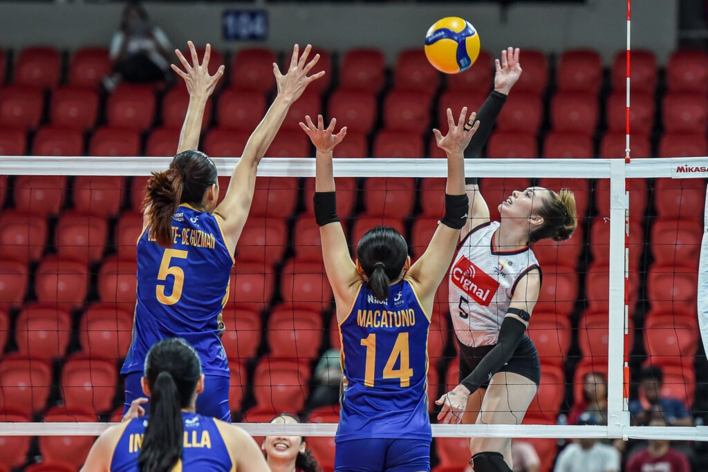 Vanie Gandler powers Cignal past Capital1 with a stellar 21-point performance. [PVL photo]