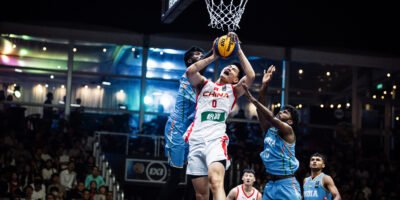 Fans in Singapore witness intense 3x3 action as teams battle for a spot in the knockout rounds. [photo credit: FIBA 3x3]