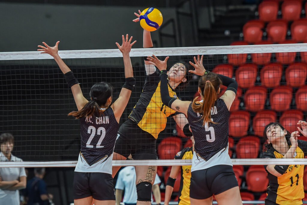 Kaohsiung Taipower’s Peng Yu-Rou rises for a kill in their sweep of Hip Hing. [PVL Images]