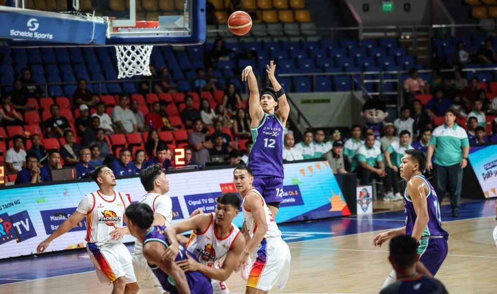 Alec Stockton attempts a shot from the outside, contributing 18 points in the win. [PBA Images]