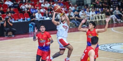 RJ Abarrientos and Japeth Aguilar paced Barangay Ginebra past Phoenix with 25 and 24 points, respectively, as the Gin Kings notched back-to-back wins in the PBA Philippine Cup. (Photo: PBA Images)