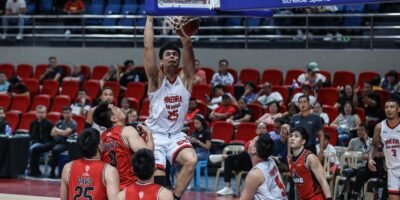 Japeth Aguilar hit the game-winning jumper that sealed Ginebra’s 101-99 win over Blackwater. [PBA Images]