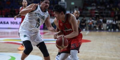 Christian David leads Blackwater with 19 points and 12 boards in a must-win game. [PBA Images]