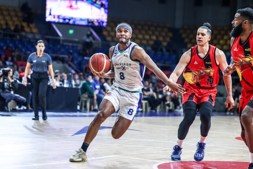 Schonny Winston steps up with 25 points to lead Converge past San Miguel in a tight finish. [PBA Images]