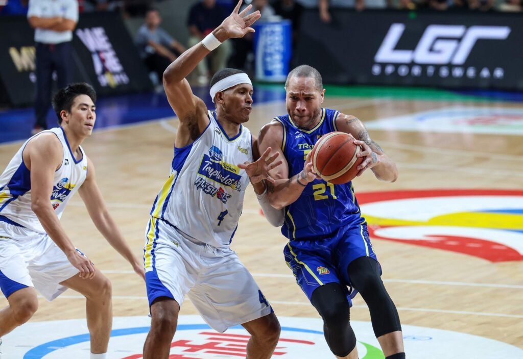 Kelly Williams hits two clutch free throws in the final seconds to give TNT an 80-79 victory over Magnolia. [PBA Images]