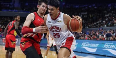 Japeth Aguilar leads Ginebra’s comeback with 18 points and 9 boards. [PBA Images]
