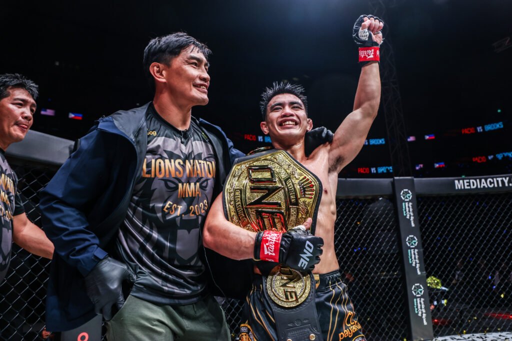 Joshua Pacio prepares for his flyweight title challenge against Yuya Wakamatsu.