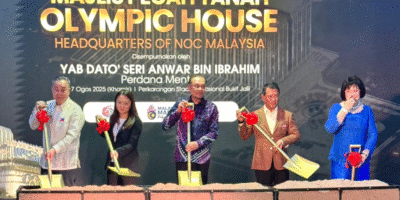 PHILIPPINE Olympic Committtee president and Olympic Council of Asia Legal Committee chairman Abraham “Bambol” Tolentino (left) with (from left) Malaysia Youth and Sports Minister Hannah Yeoh and Prime Minister Datuk Seri Anwar Ibrahim, Olympic Council of Malaysia president Tan Sri Mohamad Norza Zakaria and Badminton World Federation president Khunying Patama Leeswadtrakul.