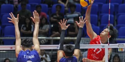 Leo ordiales in action against Thailand during the SEA V.League in Candon City. PNVF Photo