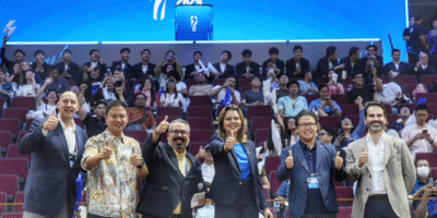 Fabio Azevedo announces the Philippines as the 2029 FIVB Women’s World Championship host at MOA Arena. [PNVF photo]