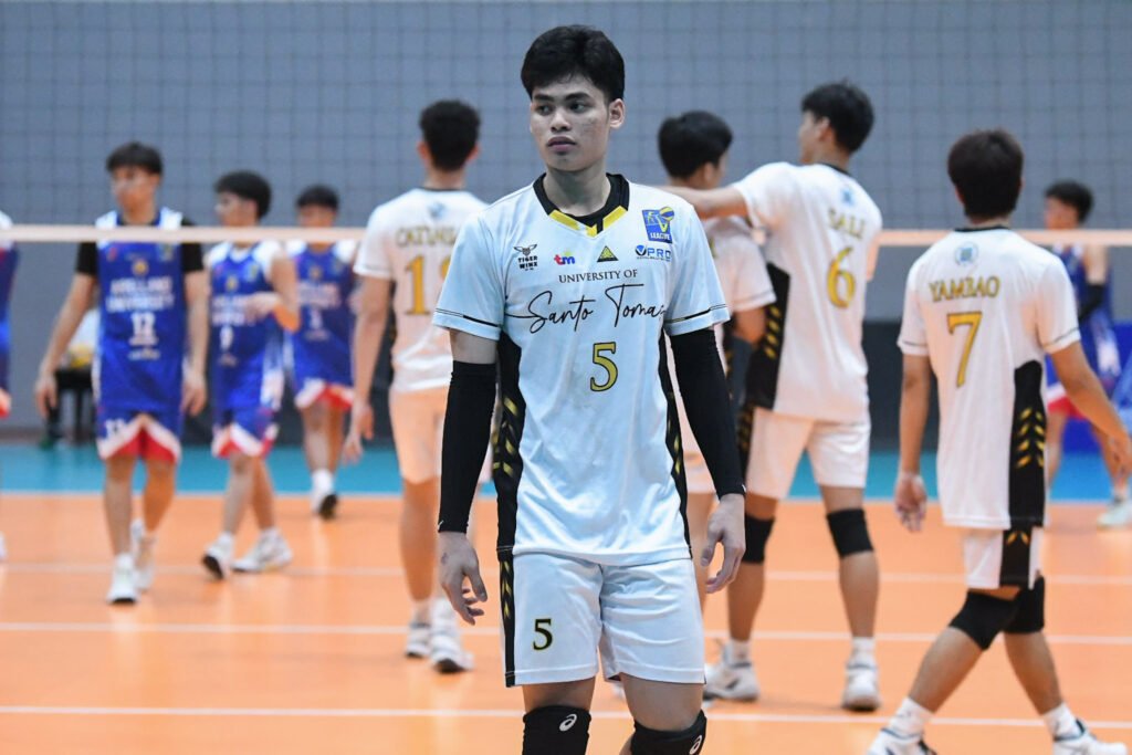 JJ Macam leads the Golden Spikers with 14 points. [PVL Images]