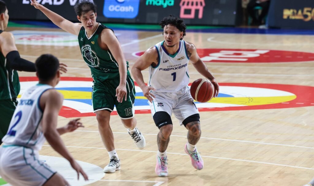 Juan Gomez de Liano records his second triple-double of the PBA season. [PBA Images]