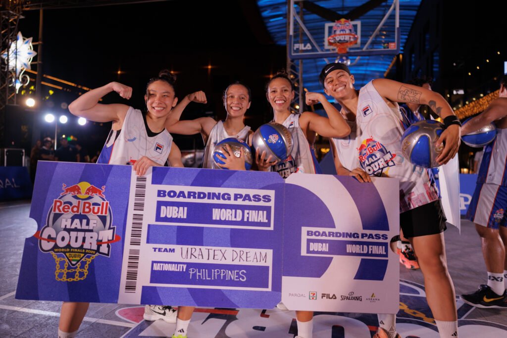 Uratex Dream celebrates their dominant victory in the women’s final.