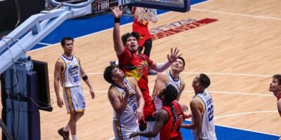 June Mar Fajardo battles inside against the Magnolia frontcourt. [PBA Images]