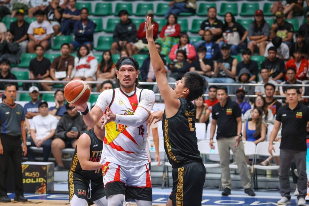 June Mar Fajardo celebrates his triple-double in the blowout victory. [PBA Images]