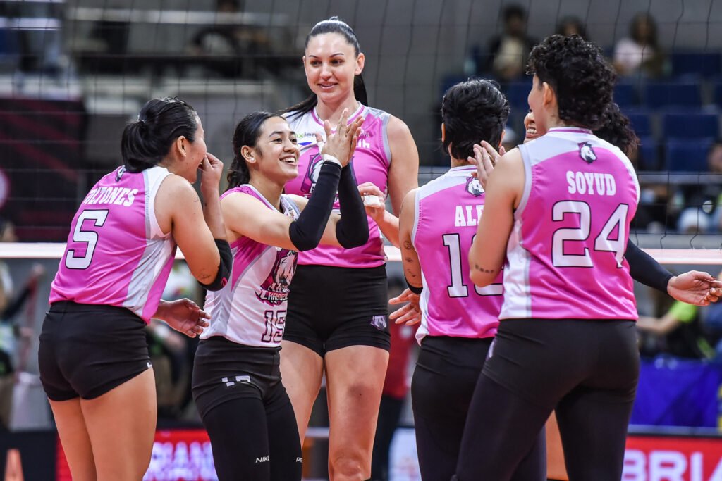 The Chargers celebrate their fourth win of the PVL Reinforced Conference at the Smart Araneta Coliseum. [PVL Images]