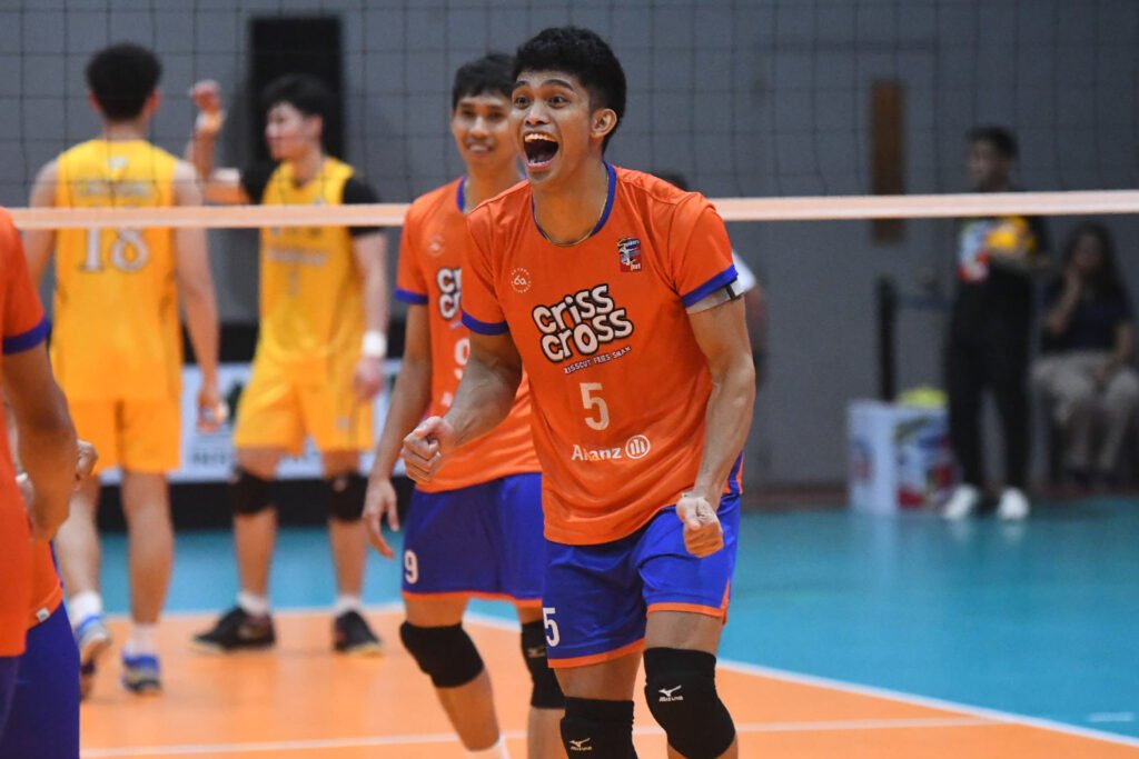 Garcia celebrates a key point as Criss Cross closes out a tight endgame. [Spikers' Turf photo]