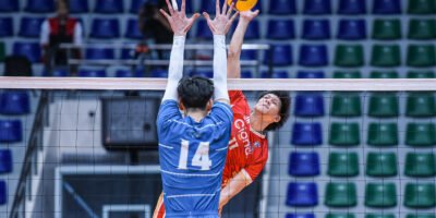 Jau Umandal executes a critical dig to sustain Cignal’s momentum. [Spikers Turf photo]