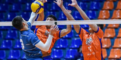 Fans anticipate a thrilling finale at the Filoil EcoOil Centre. [Spikers Turf photo]