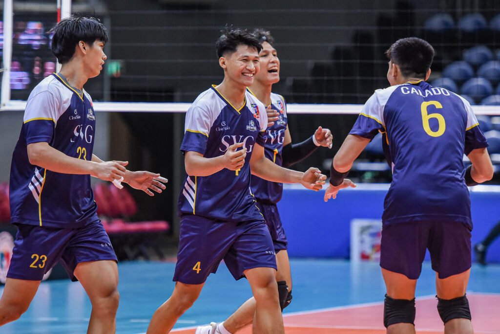 Savouge players celebrate after sealing the semifinals opener. [Spikers Turf images]