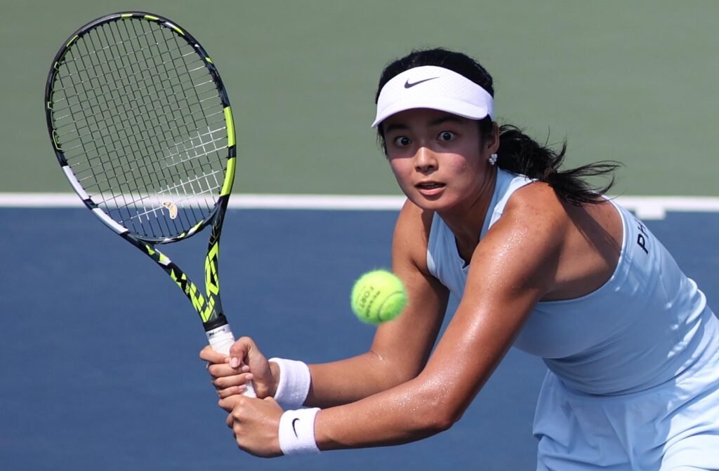 Precision and composure on center court—Eala continues PH’s medal hopes in tennis. [POC Facebook]