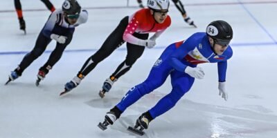 Peter Groseclose battles for position during the men’s 1500m final. [POC Media Pool]