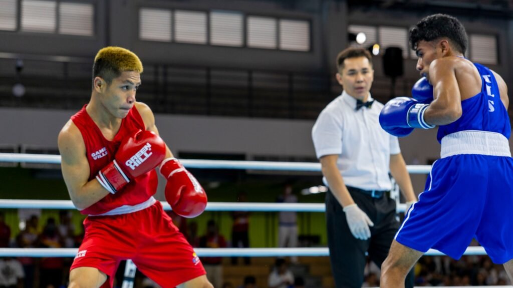 Jay Brian Baricuatro dominates Timor Leste’s Antonio da Silva to secure a gold-medal match at the 33rd SEA Games in Bangkok. [POC Media Pool]