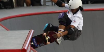 Alegado performs a trick in the park finals of the 33rd Southeast Asian Games [POC Media Pool]