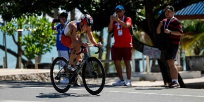 Fer Casares anchors the Philippine mixed relay team under intense heat. [POC Media Pool]