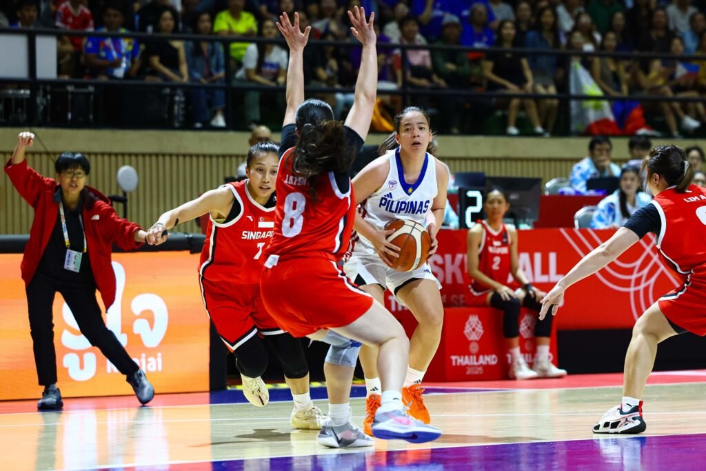Gilas Women dominate Singapore to secure a semifinals berth at the SEA Games. [POC Media Pool]