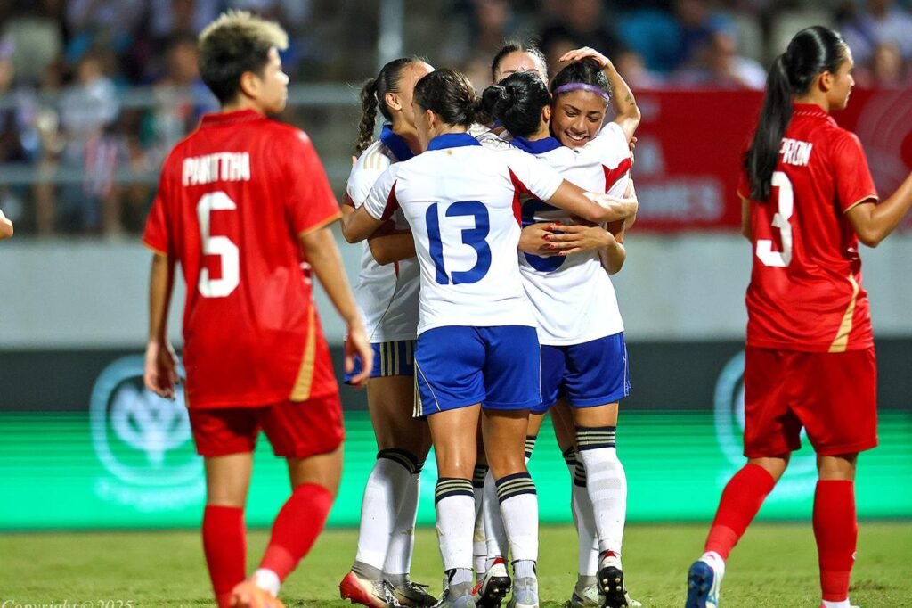 The Philippine women’s football team focuses on its gold medal goal. [POC Media Pool]