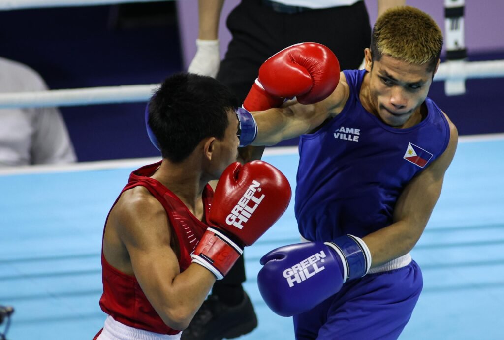 Baricuatro presses forward during the gold-medal fight. [POC Media Pool]
