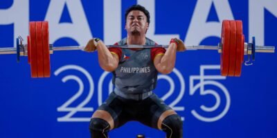 John Dexter Tabique competes in the men’s 94kg category during the final day of weightlifting events. [POC Media Pool]