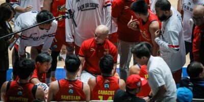 Coach Yeng Guiao gives instructions during a tight PBA Philippine Cup game. [PBA Images]