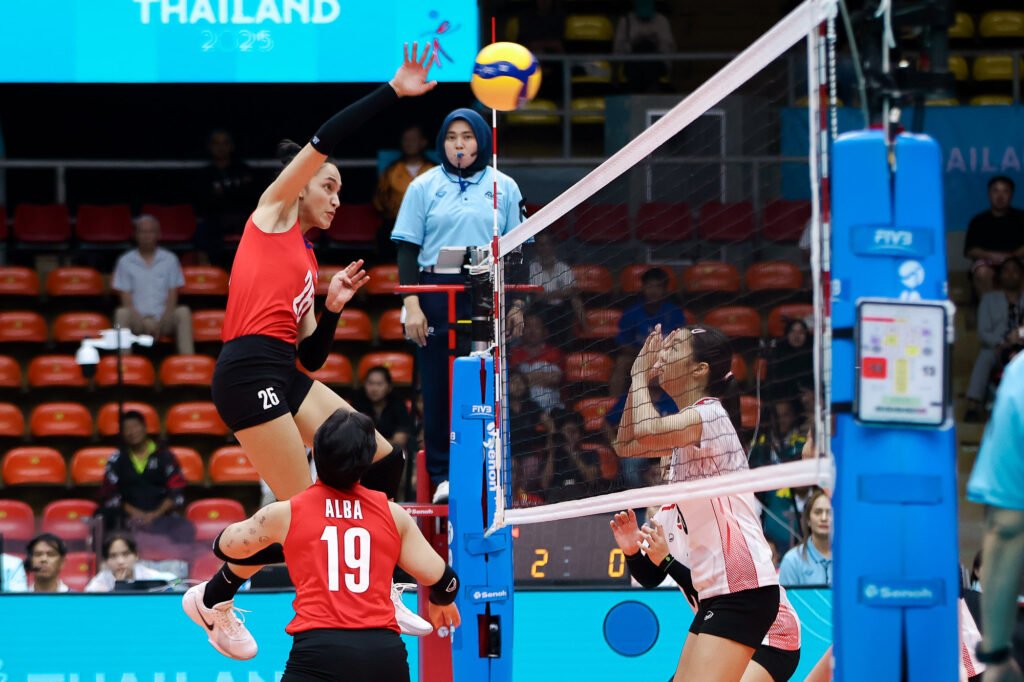 Alas Pilipinas regains momentum with a straight-sets win over Singapore. [POC Media Pool]