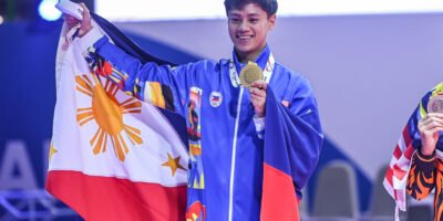 Macario celebrates after clinching the Philippines’ first gold medal of the SEA Games. [POC Media Pool photo]