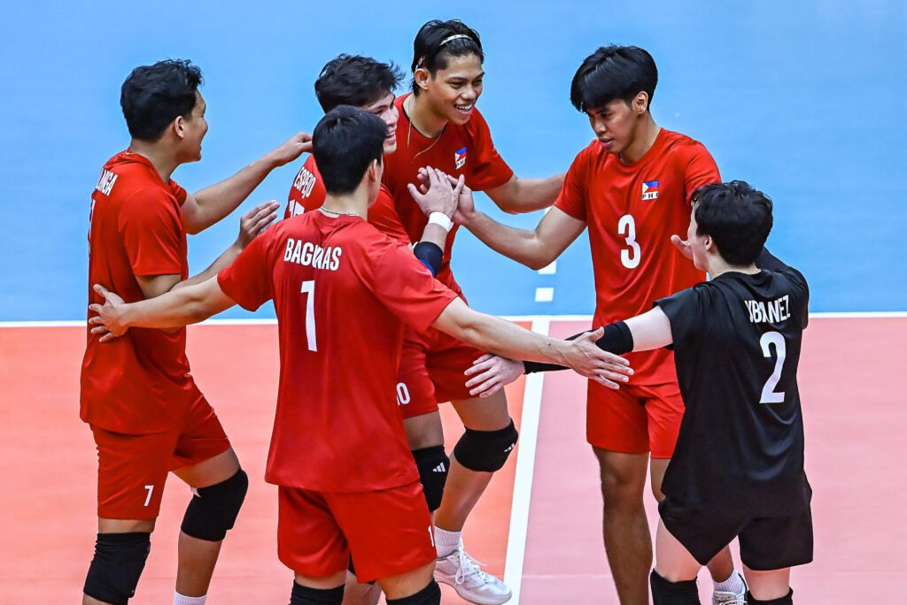 Team Philippines huddles after defeating Myanmar at Indoor Stadium Huamark. [POC Media Pool]