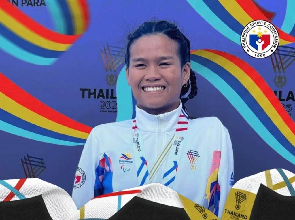 Angel Otom celebrates after winning the women’s 50m freestyle S4-S5 at the ASEAN Para Games. [photo credit: Philippine Sports Commission]
