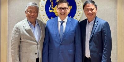 PSC Chairman Patrick Gregorio with PAGCOR Chairman and CEO Alejandro Tengco and Executive Secretary Ralph Recto [PSC photo]