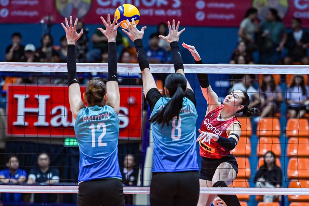 Vanie Gandler attacks against the Galeries Tower block. [PVL Images]