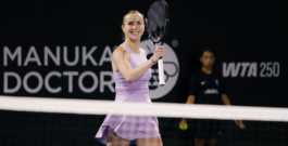 Svitolina wins ASB Classic final over Wang