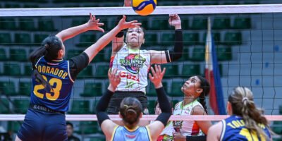 Lyann de Guzman delivers a clutch hit en route to Best Player of the Game honors. [PVL Images]