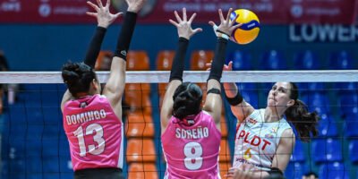 Savi Davison delivers key points despite tight Akari coverage. [PVL Images]