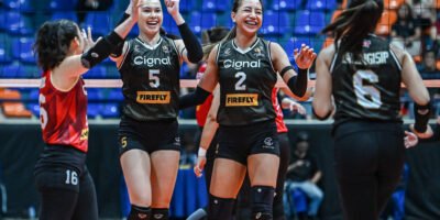 Cignal celebrates after tightening the PVL Final Four race. [PVL Images]